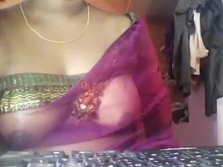 Indian aunty showed tits on chat